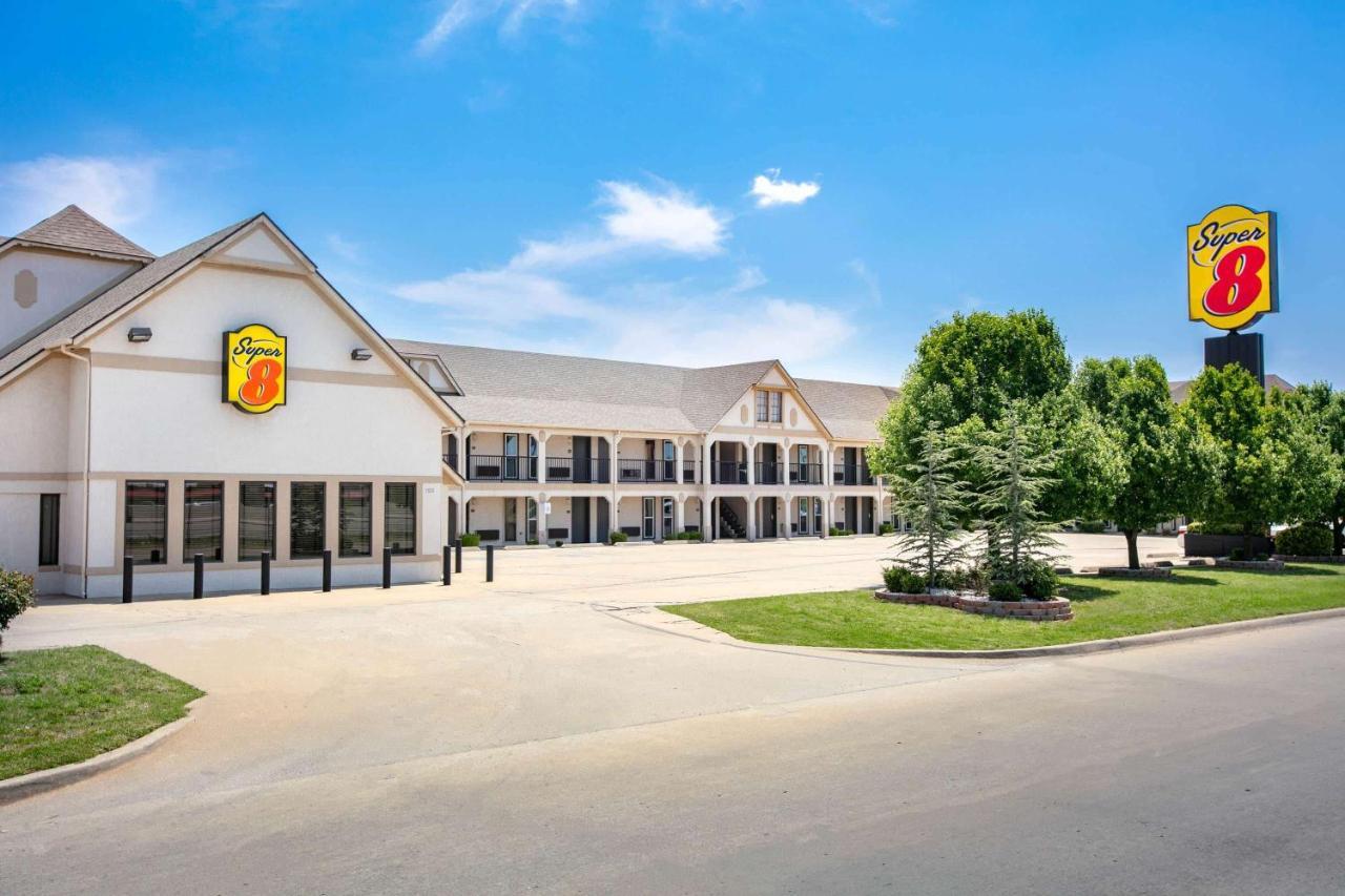 Super 8 By Wyndham City Of Moore Buitenkant foto