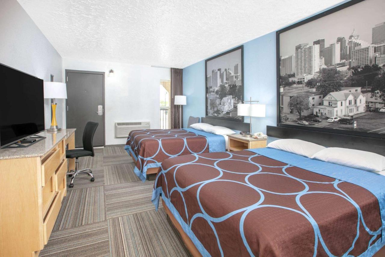 Super 8 By Wyndham City Of Moore Buitenkant foto